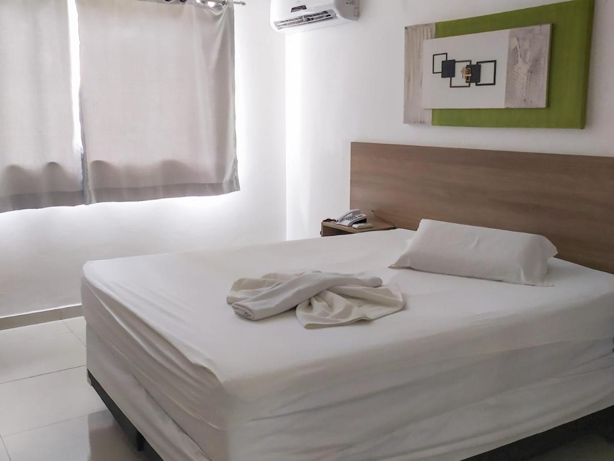 Oyo Hotel Valeria Salvador Luaran gambar