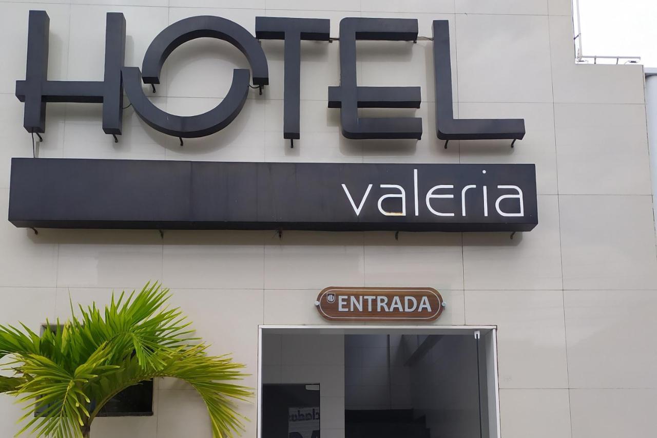 Oyo Hotel Valeria Salvador Luaran gambar